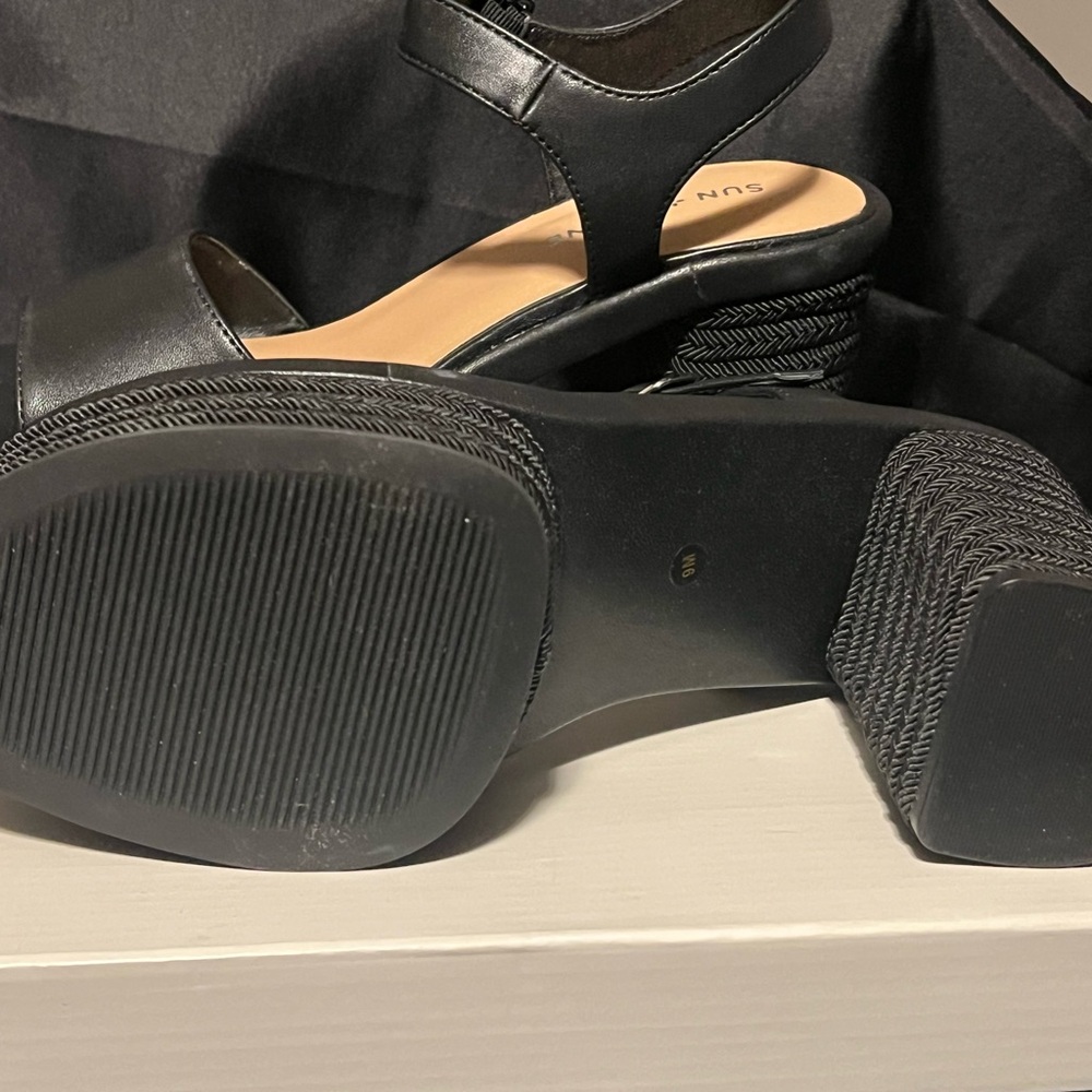 Sun + Stone Women's Black Platform Sandals - Picture 3 of 6